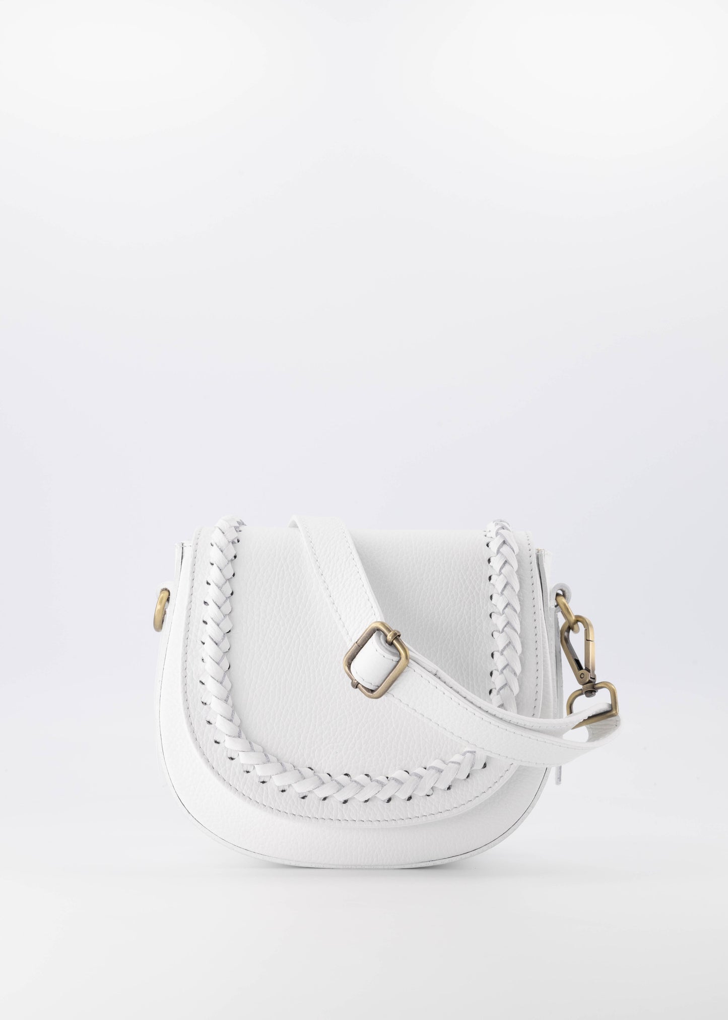 Chelsea Tas wit